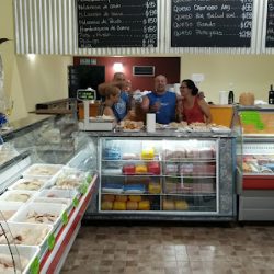 Fiambrería Y Pollería Doña Francisca (Supermercados en Merlo San Luis)